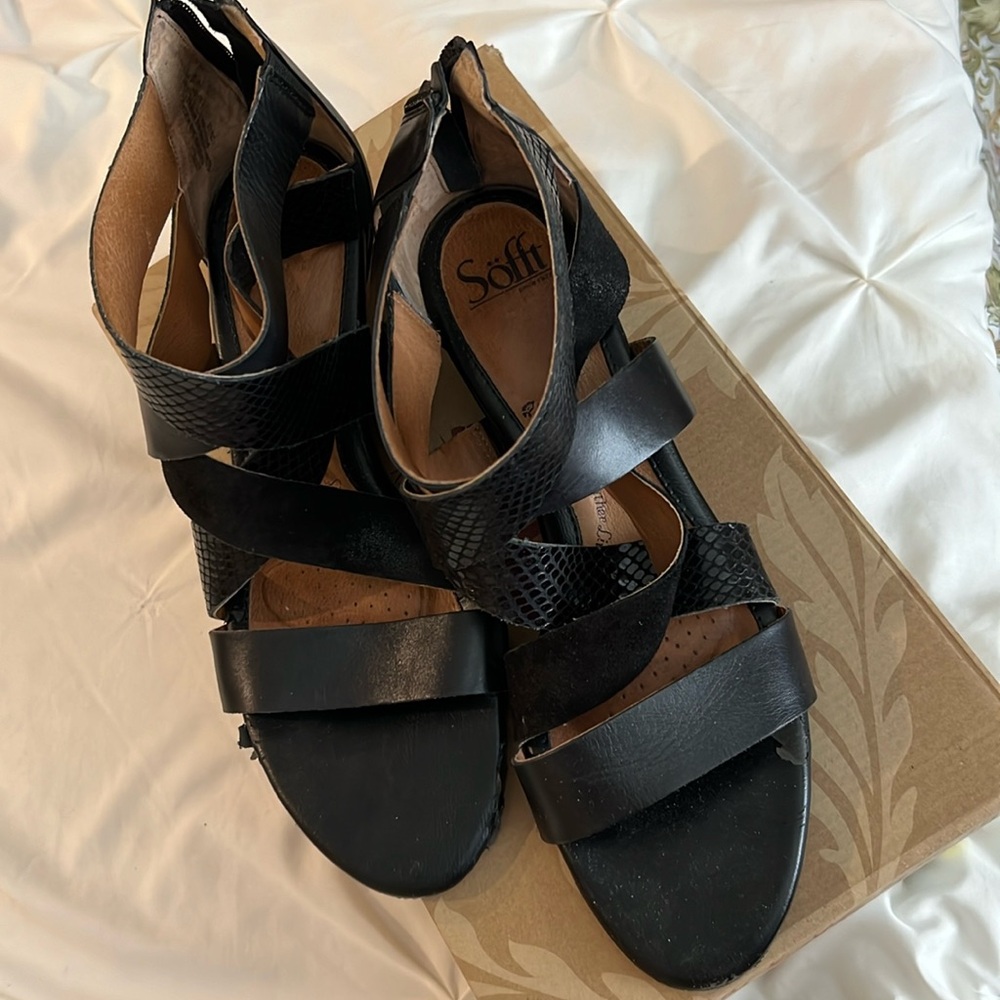Size 10.5 black sandal, gladiator style
